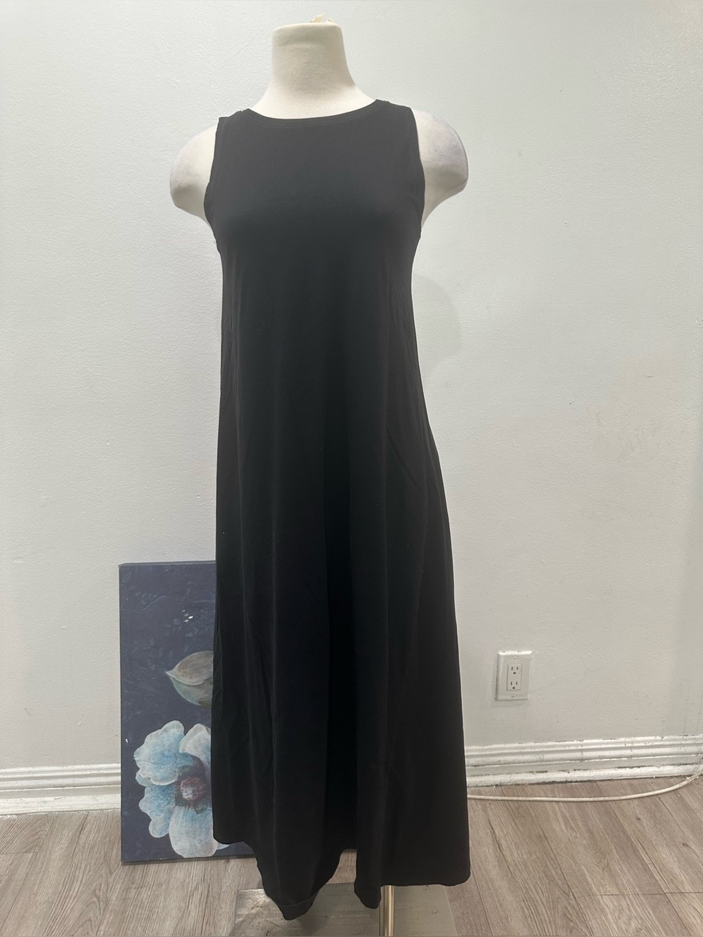 Classic Black Sleeveless Maxi Dress — Timeless Everyday Style